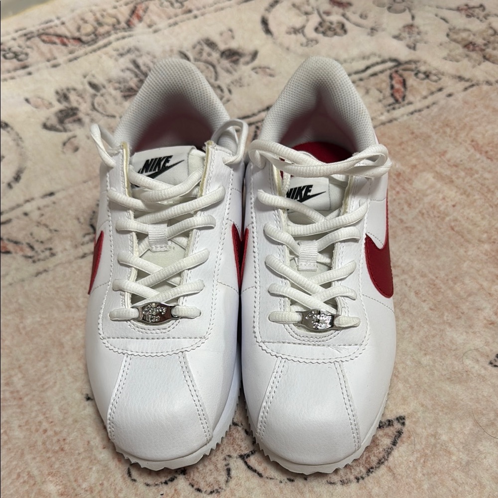Nike White and Red Sneakers